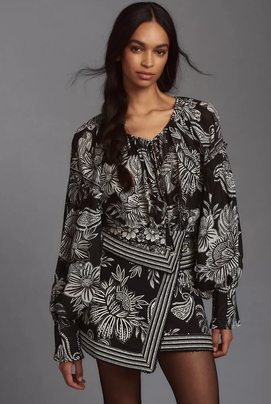 NWT Farm Rio Long-Sleeve Black and White Cotton V-Neck Blouse - Size Small